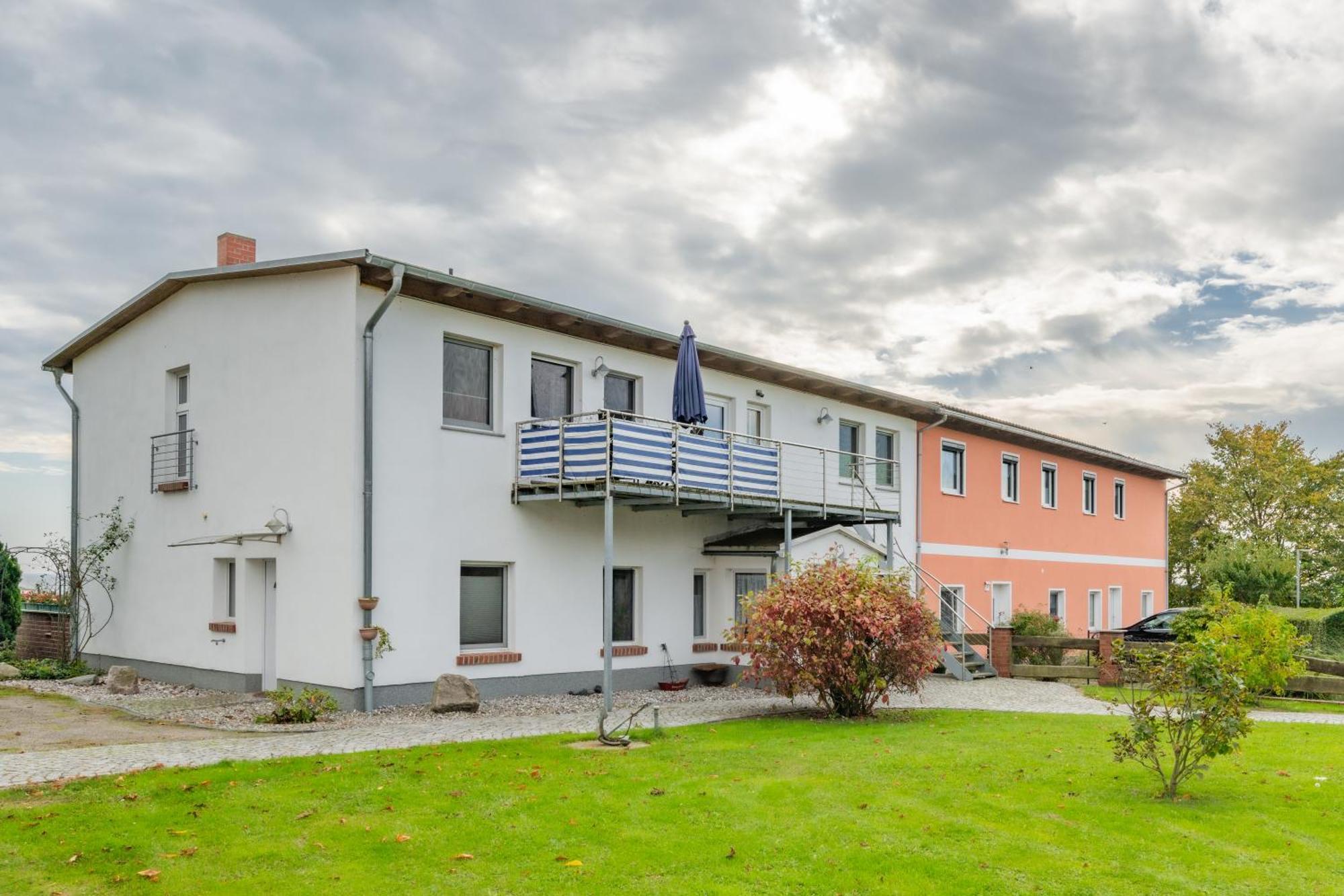 Reusenhof Am Haff Apartment Usedom Town ภายนอก รูปภาพ